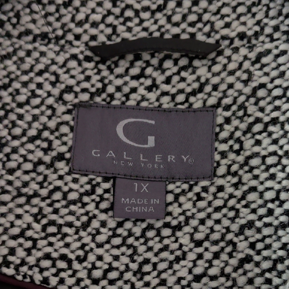 Gallery Black and White Women's Trench Coat - Picture 3 of 7